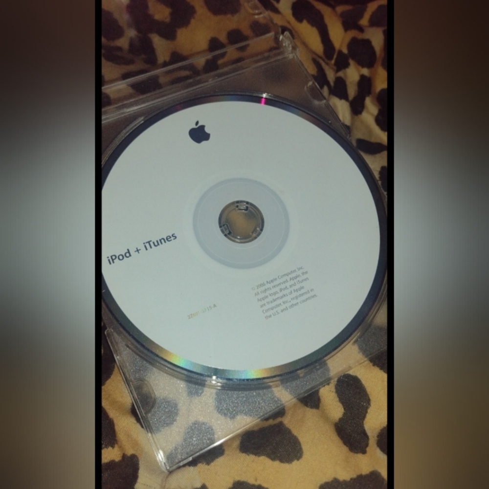 iPod + iTunes Disc CD Installation 2006 2Z691-5715-A
